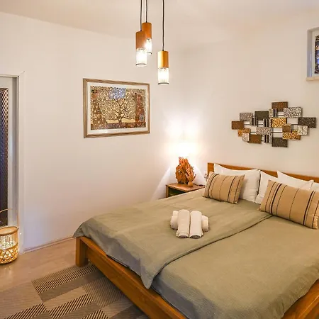 Stunning In With Wifi * إيكا