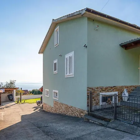 1 Bedroom Lovely In * Ika